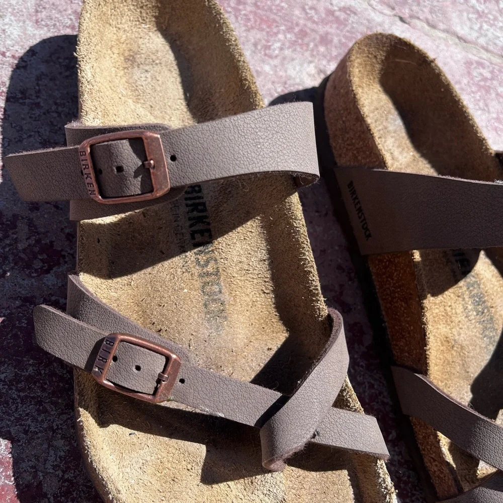 Birkenstock Women’s Mocha Mayari Sandals - Picture 1 of 3